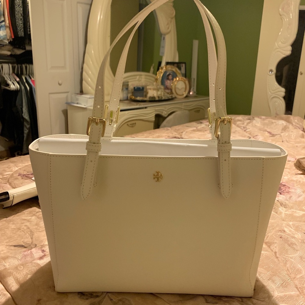NWT Tory Burch White Bag